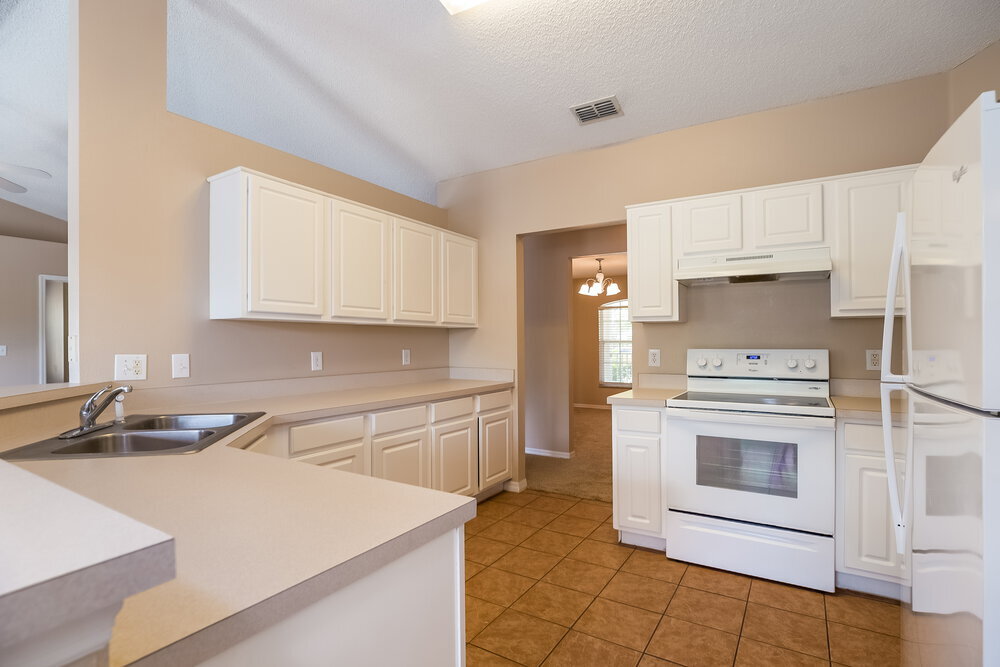 Building Photo - 214 Pleasant Hill Dr
