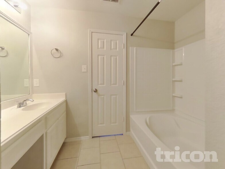 Building Photo - 3044 Spotted Owl Dr