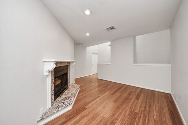 Building Photo - 2468 Bering Dr