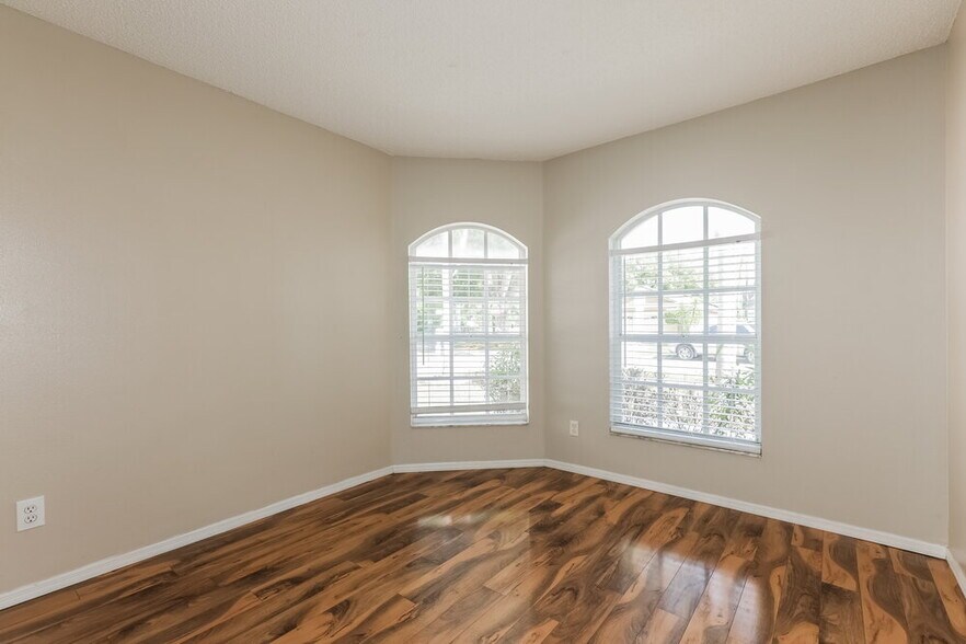 Building Photo - 8703 Morrison Oaks Ct