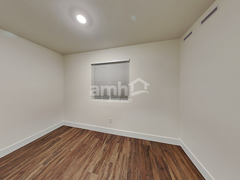 Building Photo - 4031 Bold Stripe Ave