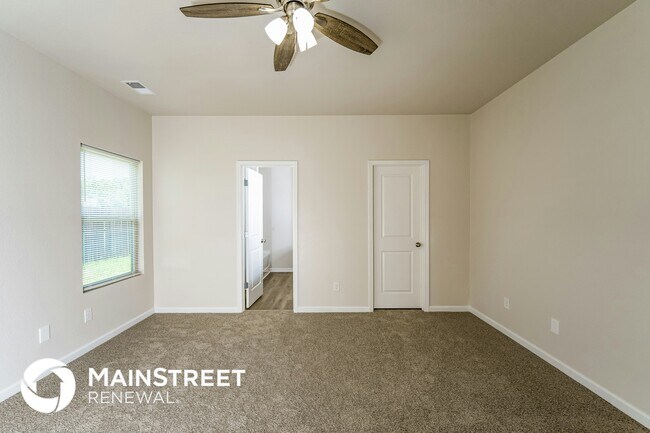 Building Photo - 950 Clover Cir