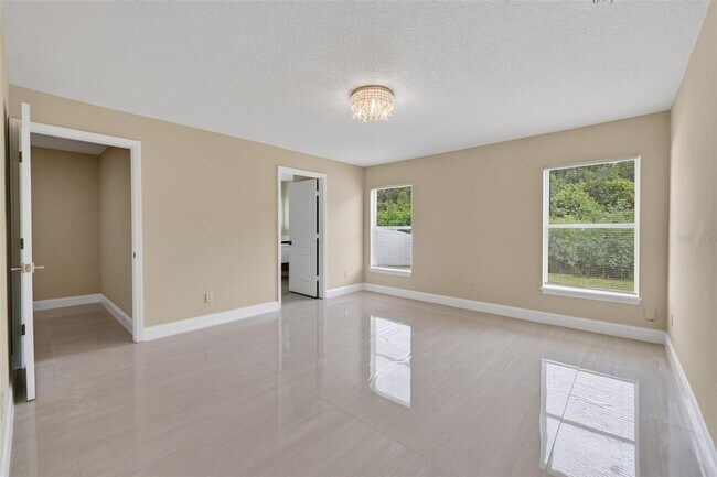 Building Photo - 1851 Great Falls Way