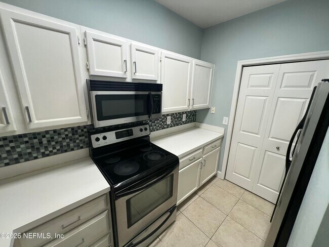 Building Photo - 170 Veracruz Dr
