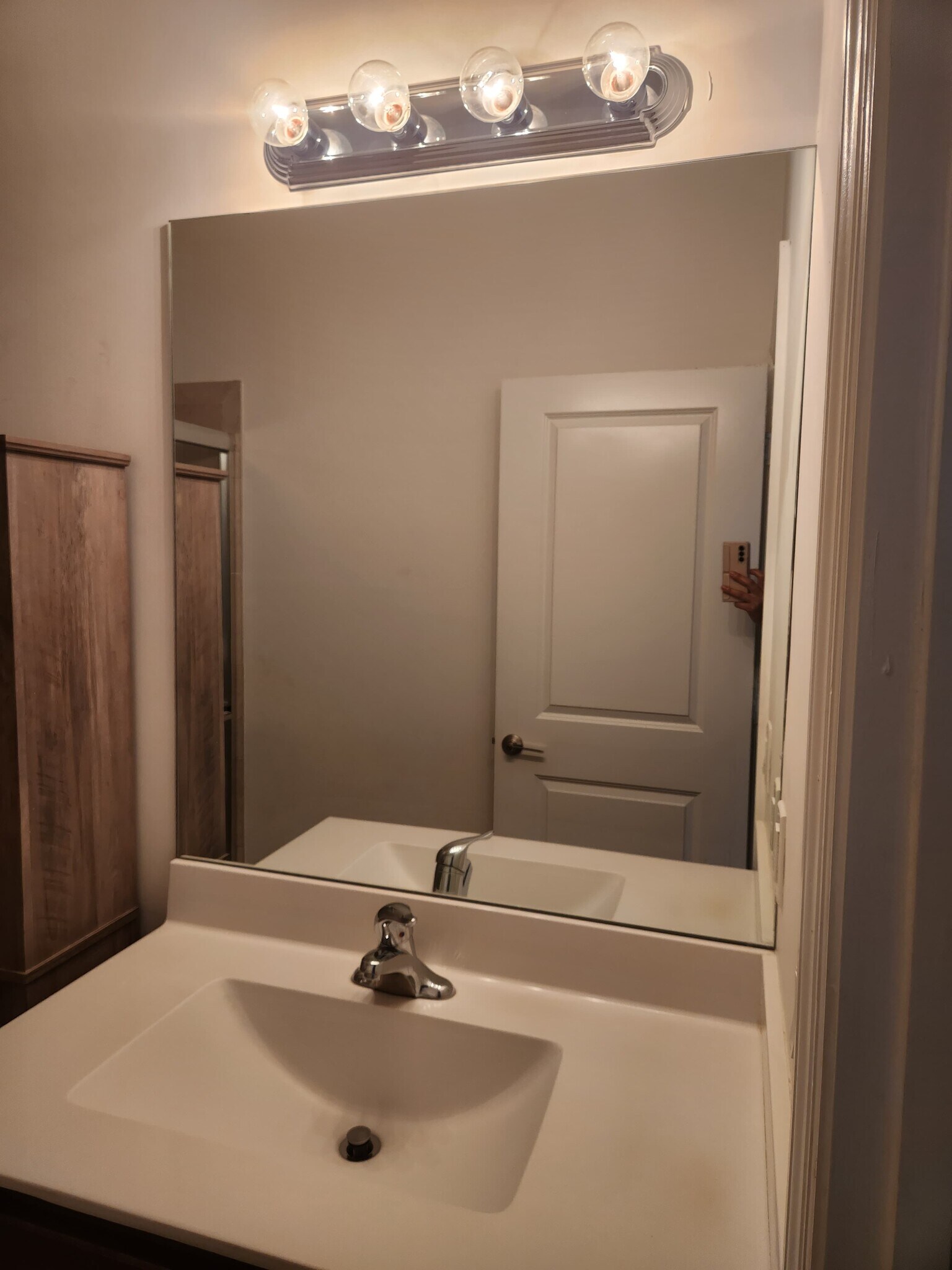 Building Photo - 212 SE 23rd Ter