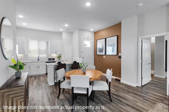 Building Photo - 7174 Borland Dr