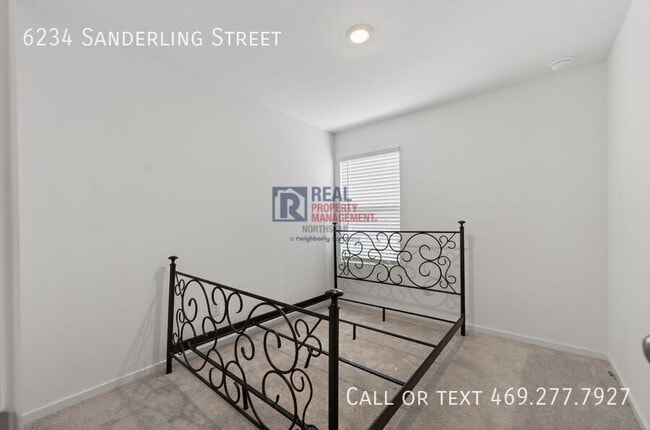 Building Photo - 6234 Sanderling St