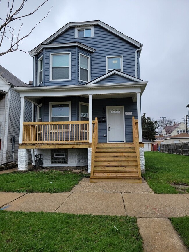 Primary Photo - 7342 S Paulina St