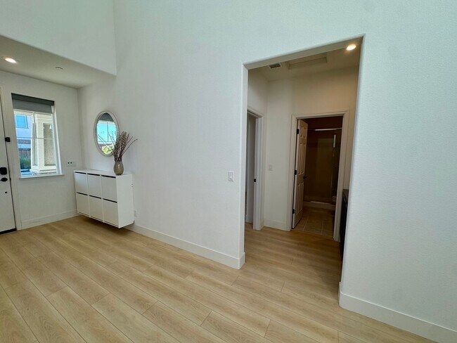 Building Photo - 7602 Afonso Wy