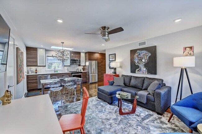 Building Photo - 510 Queens Rd