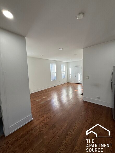 Building Photo - 1719 W 18th St