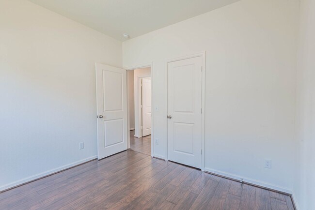 Building Photo - 1012 Blue Beech Ln