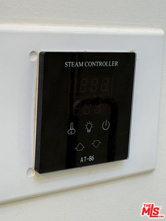 Building Photo - 4930 Strohm Ave