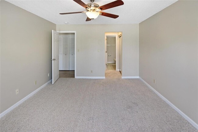 Building Photo - 326 Shirley Ridge Dr