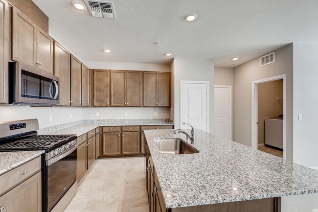 Building Photo - GORGEOUS HOME in Inspirada Community!!!
