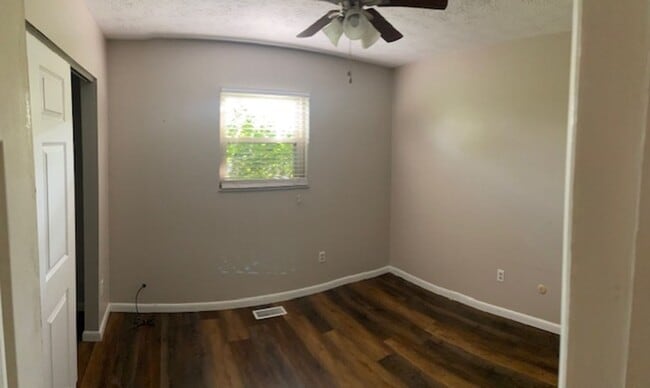 Building Photo - 927-933 Weston Court Vandalia, OH 45377