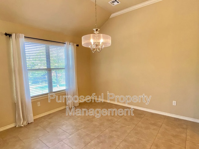 Building Photo - 2409 Austrian Pine Dr