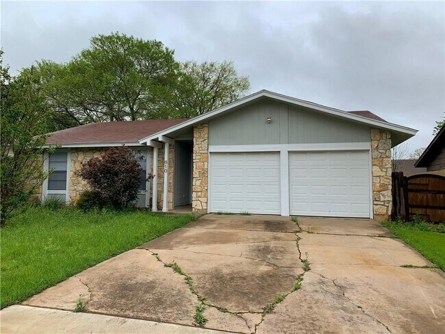Building Photo - 610 Buckskin Dr