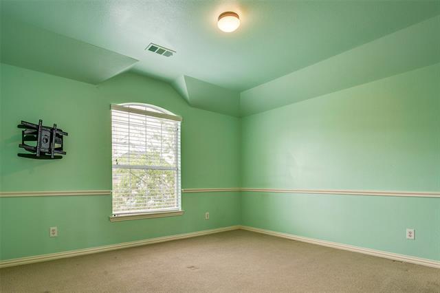 Building Photo - 916 Carlsbad Dr