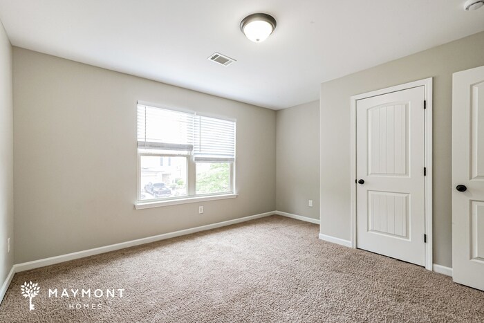 Building Photo - 929 Justice Dr