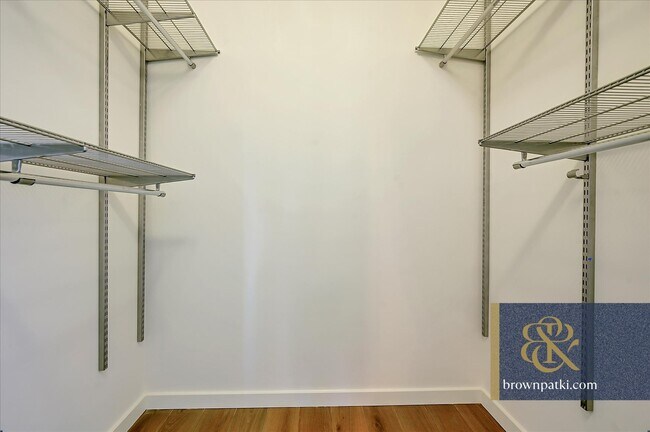 Building Photo - 303 Bryant St