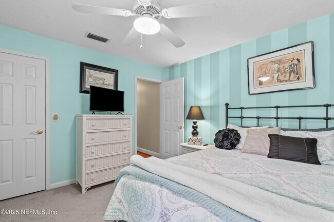 Building Photo - 6656 Rivercrest Dr