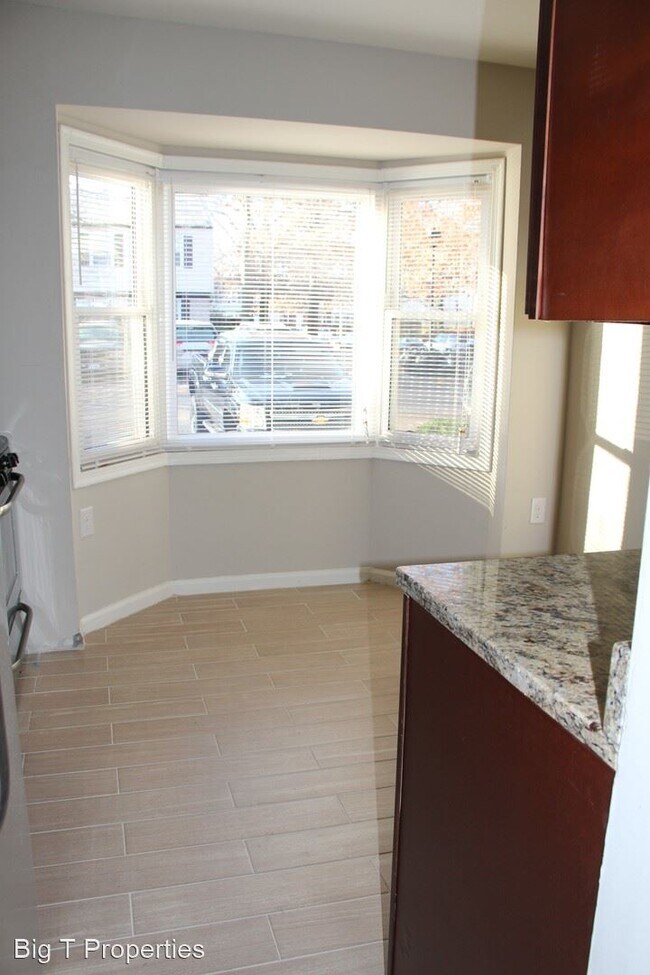 Building Photo - 3 br, 2.5 bath House - 8307 Irongate Way