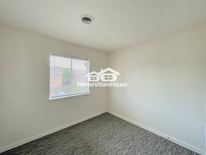 Building Photo - 3313 Shasta Ct