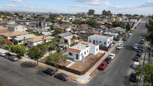Building Photo - 2901 Webster Ave