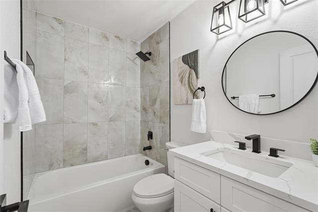 Building Photo - 763 Lakeside Dr