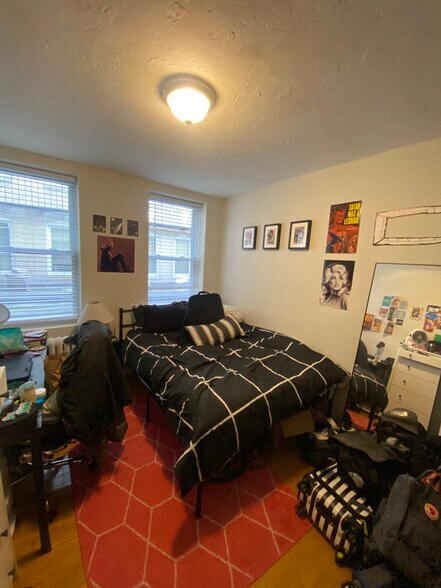 Building Photo - 224 Hanover St