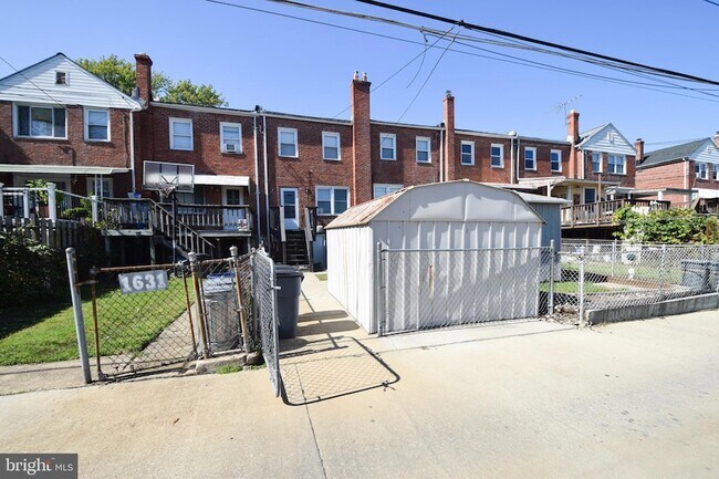 Building Photo - 1629 Searles Rd