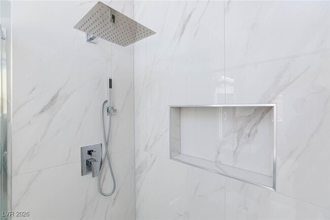 Building Photo - 3008 Lawndale St