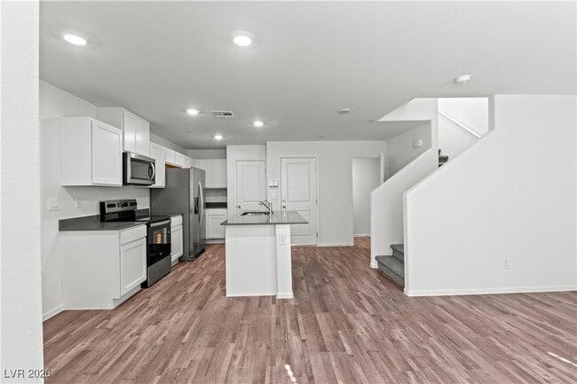 Building Photo - 4919 Olive Mesa Ave