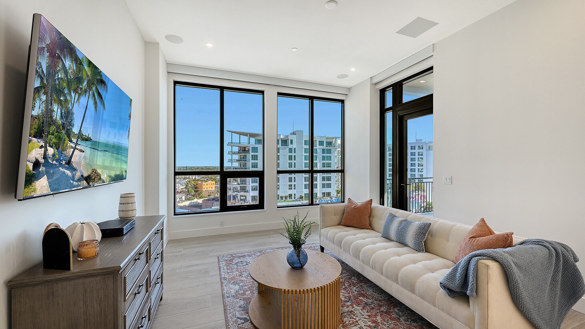 Living Room (staged furnishings) - 33 S Palm Ave