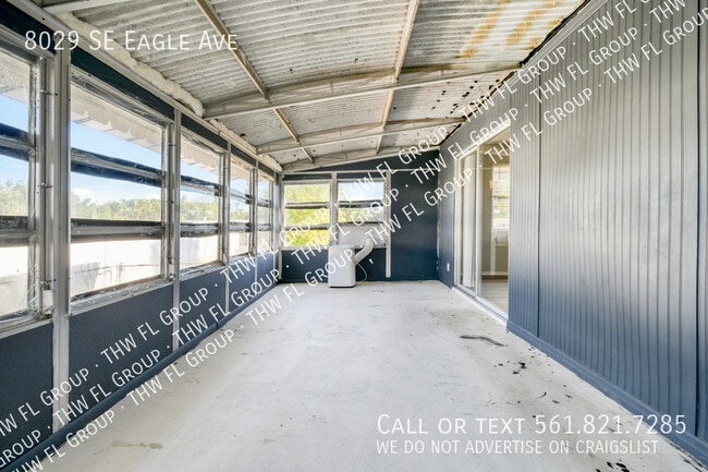 Building Photo - 8029 SE Eagle Ave