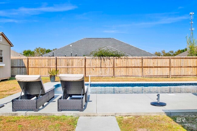 Building Photo - 33633 Field Stone Ln