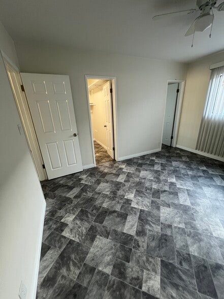 Building Photo - 2324 E Commonwealth Ave