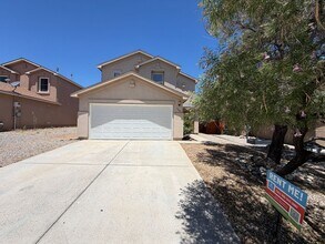 Building Photo - 3 Bedroom Home Near Unser Blvd NW & Ladera Dr NW!