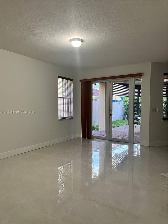 Building Photo - 16475 SW 84th Ln