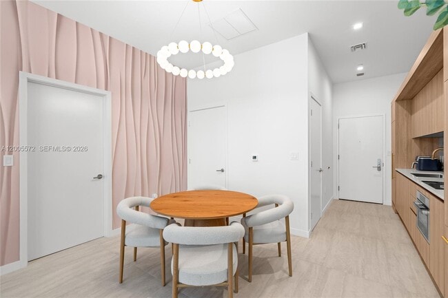 Building Photo - 77 SE 5th St