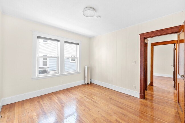 Building Photo - 159 Palmer St