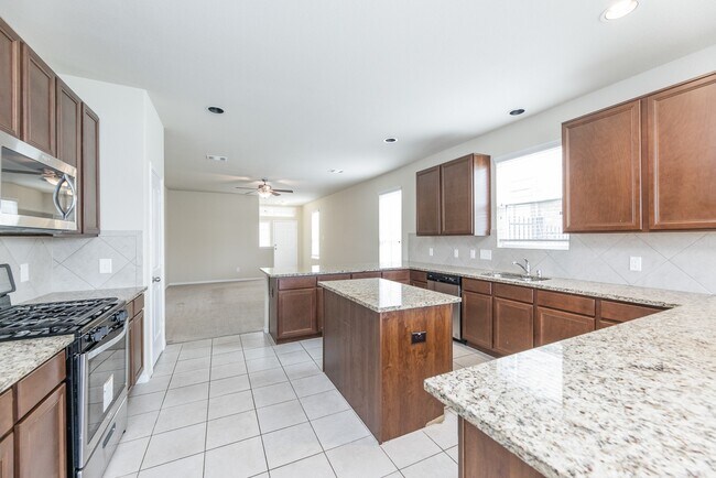 Building Photo - 24922 Scarlatti Cantata Dr