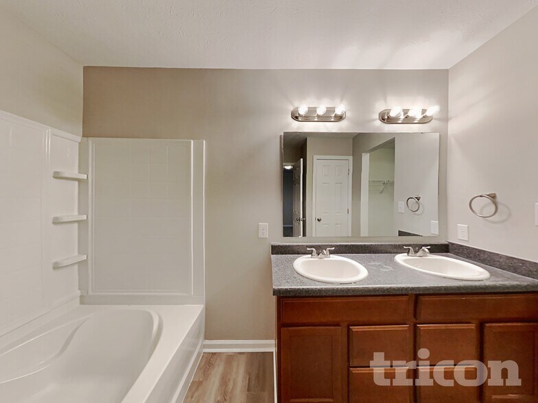 Building Photo - 1263 Brookdale Ct