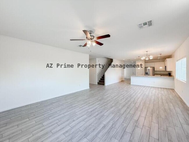 Building Photo - 1741 W Pollack St