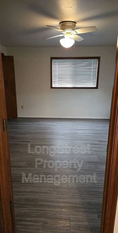 Building Photo - 615 SE Chicago St