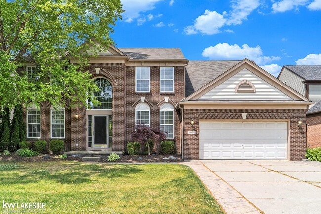 Building Photo - 34681 Giannetti Dr