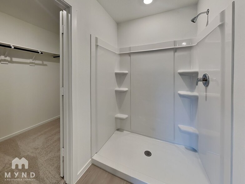 Building Photo - 2049 Belgian Dr