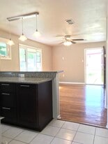 Building Photo - 1409 W Church St