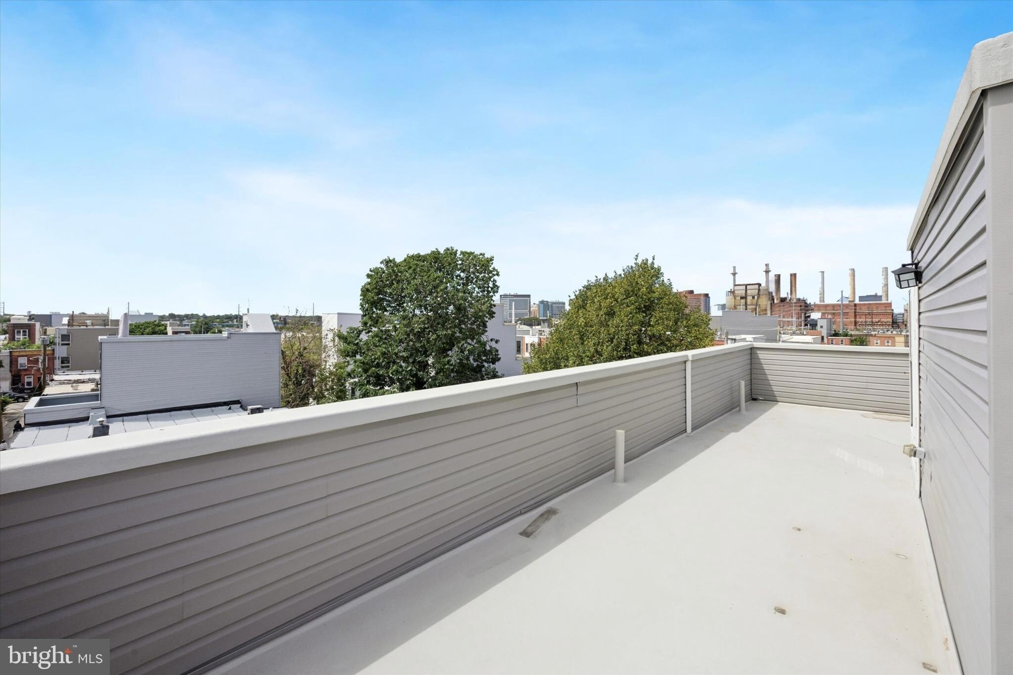 Building Photo - 2713 Latona St